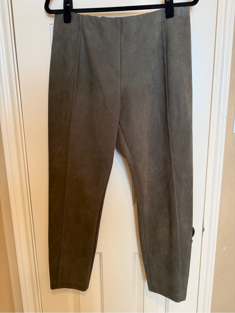 T Tahari Women's Olive-Grey Ankle Pants